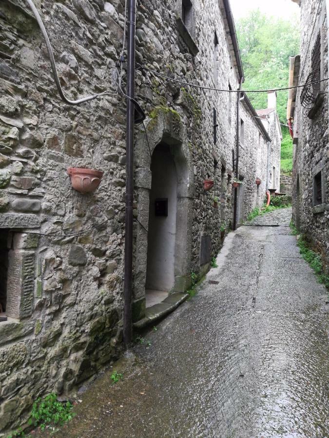 Le Case Nel Borgo Fivizzano Kültér fotó